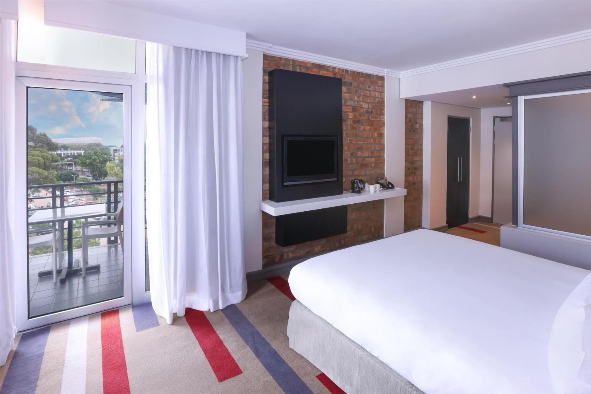 Garden Court Victoria Junction Hotel 4*