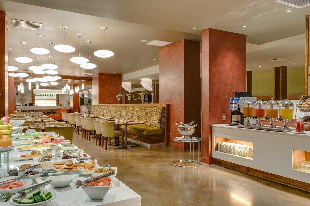 Garden Court Victoria Junction Cape Town