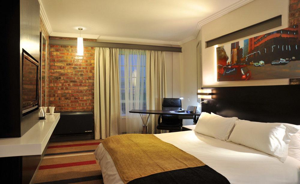 Garden Court Victoria Junction Cape Town