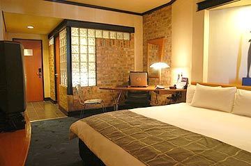 Garden Court Victoria Junction Hotel